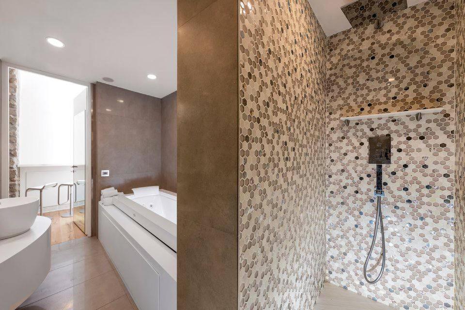 Colosseo Loft Con Jacuzzi Apartment Rome Luaran gambar